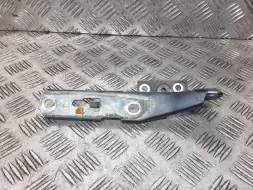 Петля капота правая