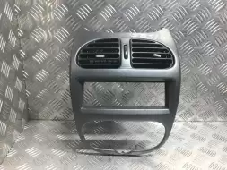 Рамка под магнитолу