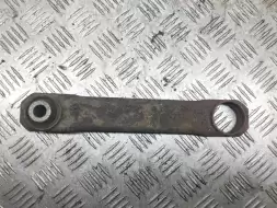 Рычаг задний