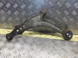 Рычаг передний левый