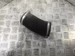 Патрубок воздушного фильтра