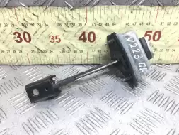 Ограничитель открывания двери передней