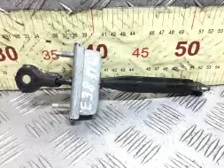 Ограничитель открывания двери передней