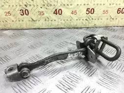 Ограничитель открывания двери передней