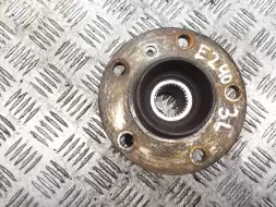 Ступица задняя левая