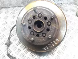 Ступица передняя правая