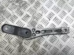 Кронштейн двигателя