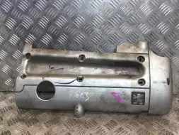 Декоративная крышка двигателя