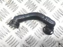 Патрубок вентиляции картера