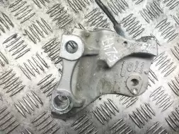 Кронштейн двигателя