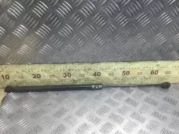 Амортизатор крышки багажника (3-5 двери)