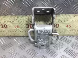 Петля двери передней правой