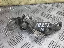 Петля двери задней правой