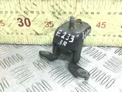 Петля двери задней правой