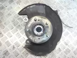 Ступица передняя левая