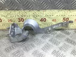 Петля крышки багажника