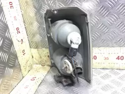 Поворотник правый