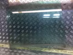 Стекло двери задней правой