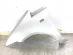 Крыло переднее левое