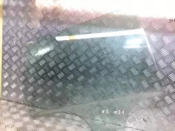 Стекло двери задней правой