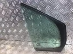 Стекло двери передней правой