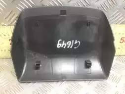 Обшивка крышки багажника