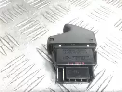 Кнопка стеклоподъемника переднего правого