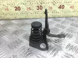 Крюк капота