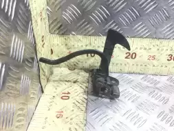 Крюк капота