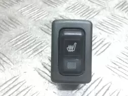 Кнопка обогрева сидений