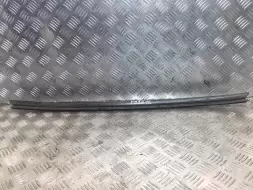 Молдинг двери передней левой