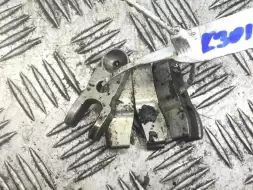 Скоба (кронштейн) крепления форсунки