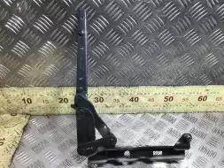 Петля капота левая