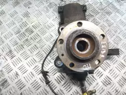 Ступица передняя левая