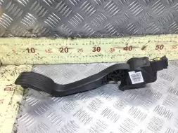 Педаль газа