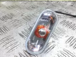 Повторитель передний левый