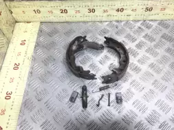Колодки стояночного тормоза