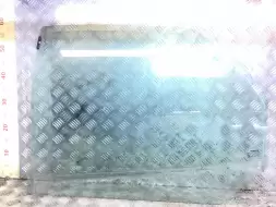 Стекло двери задней левой