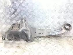 Цапфа задняя правая (ось ступицы)