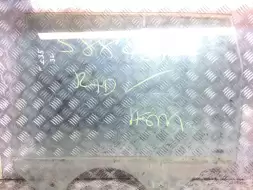Стекло двери задней левой