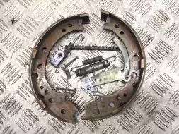 Колодки стояночного тормоза