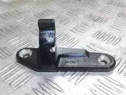 Петля двери передней левой