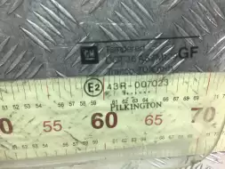 Стекло двери задней левой