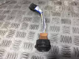 Кнопка стеклоподъемника переднего правого