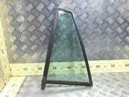 Форточка задняя левая